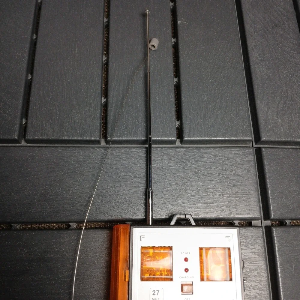 R/C MICROSIZERS TRANSMITTER LOT OF‎ 2 With Charging Base 27 MHz & 49 MHz Hobbico